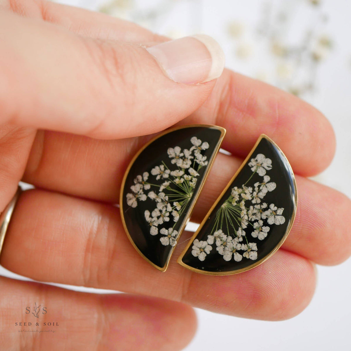 Queen Anne’s Lace Stud Earrings