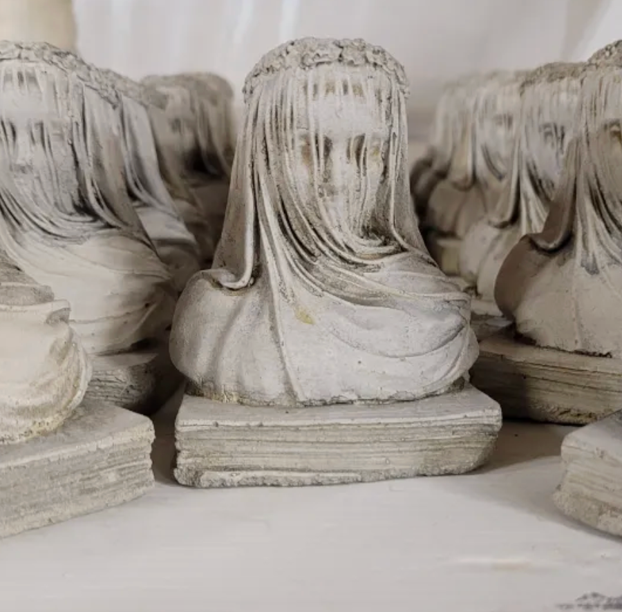 Concrete Small Veiled Lady Pot-thumbmail-2