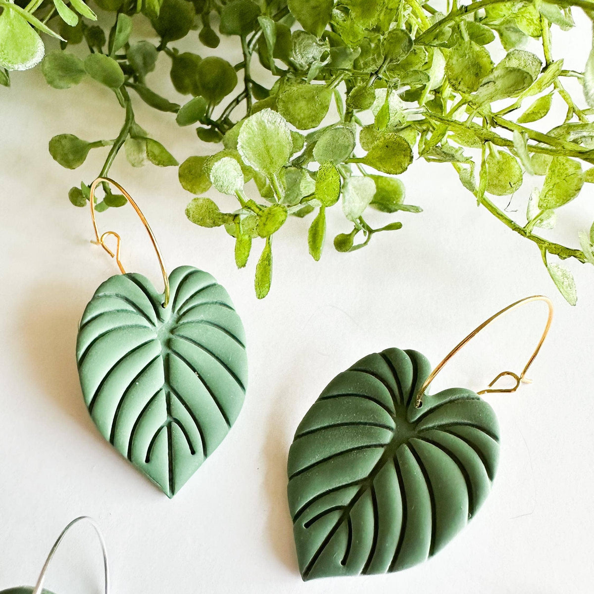 Alocasia Leaf Clay Earrings-thumbmail-1