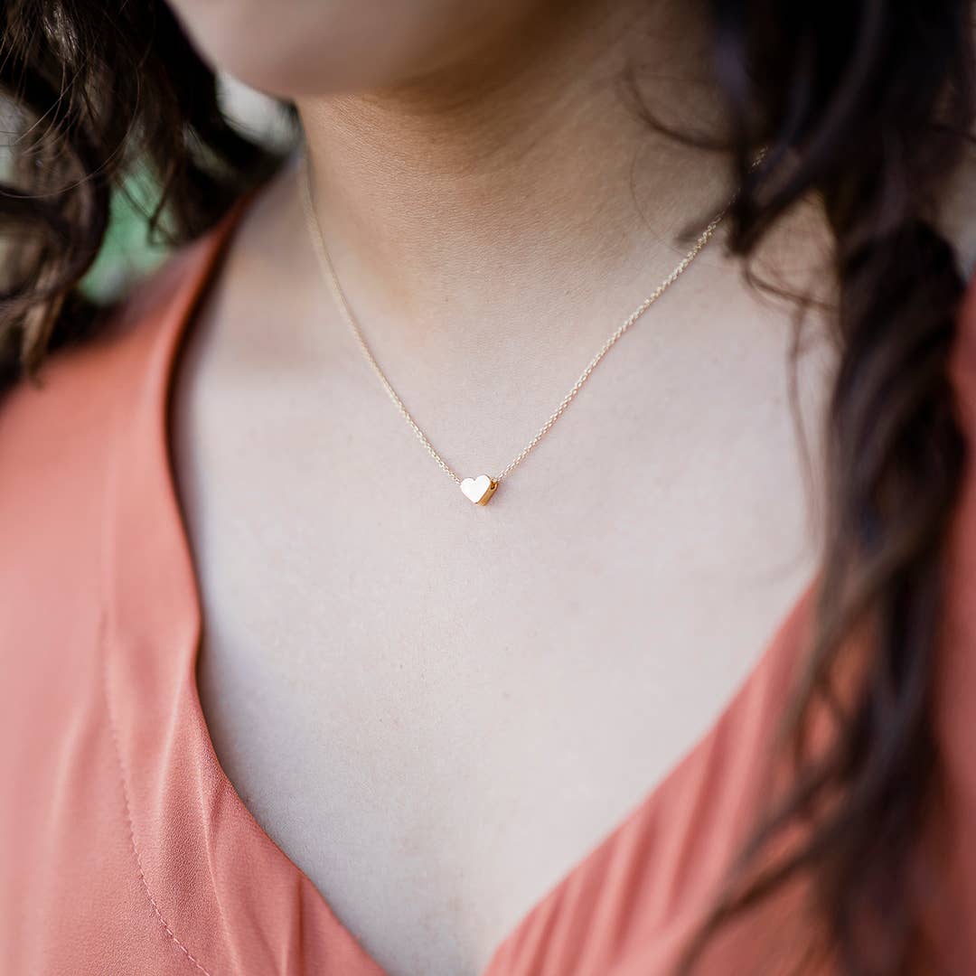 Tiny Gold Heart Necklace-thumbmail-1
