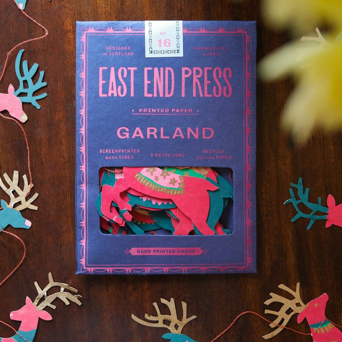 Bright Reindeer Secreenprinted Garland-thumbmail-1