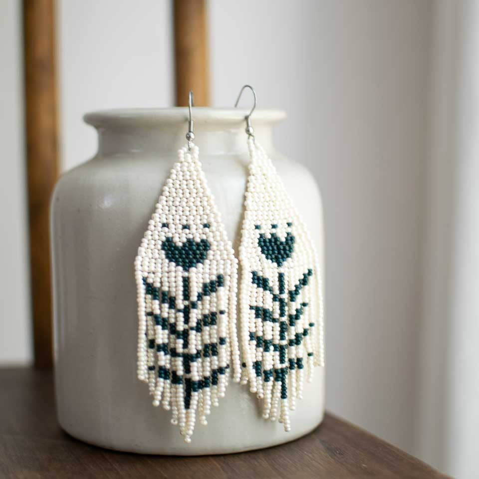 Beaded Fringe Earrings: Flor