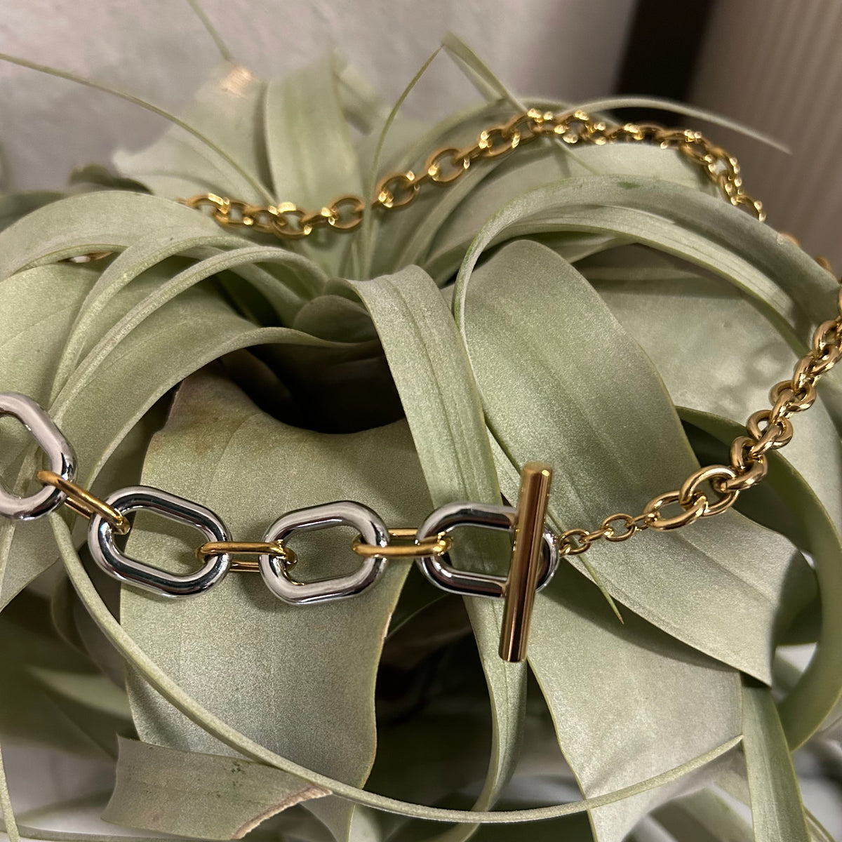 Two Tone Chunky Necklace