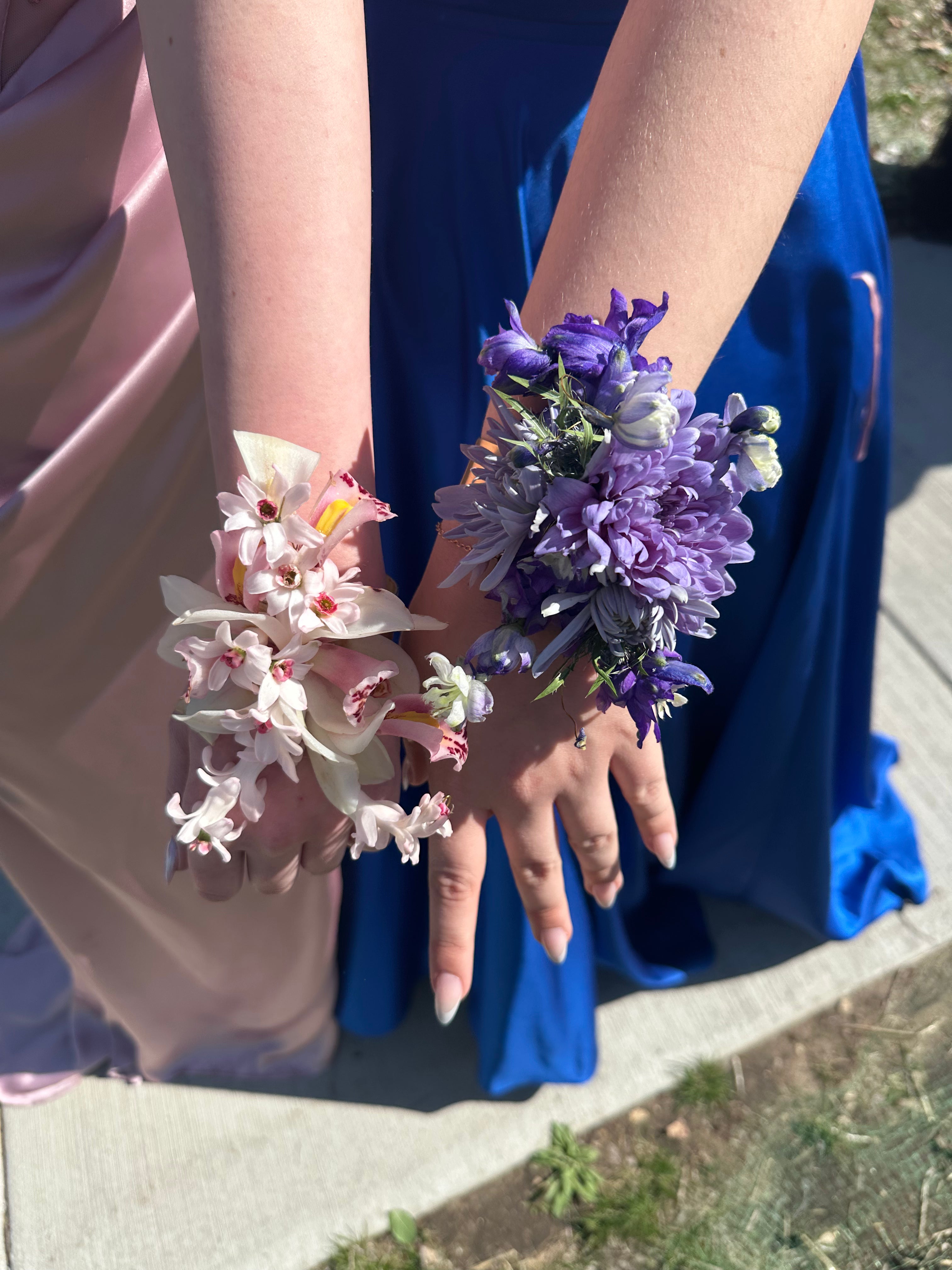Corsage-thumbmail-9