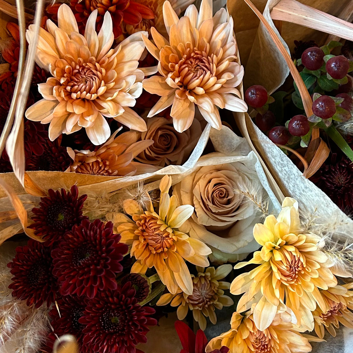 Seasonal Wrapped Bouquet-thumbmail-3