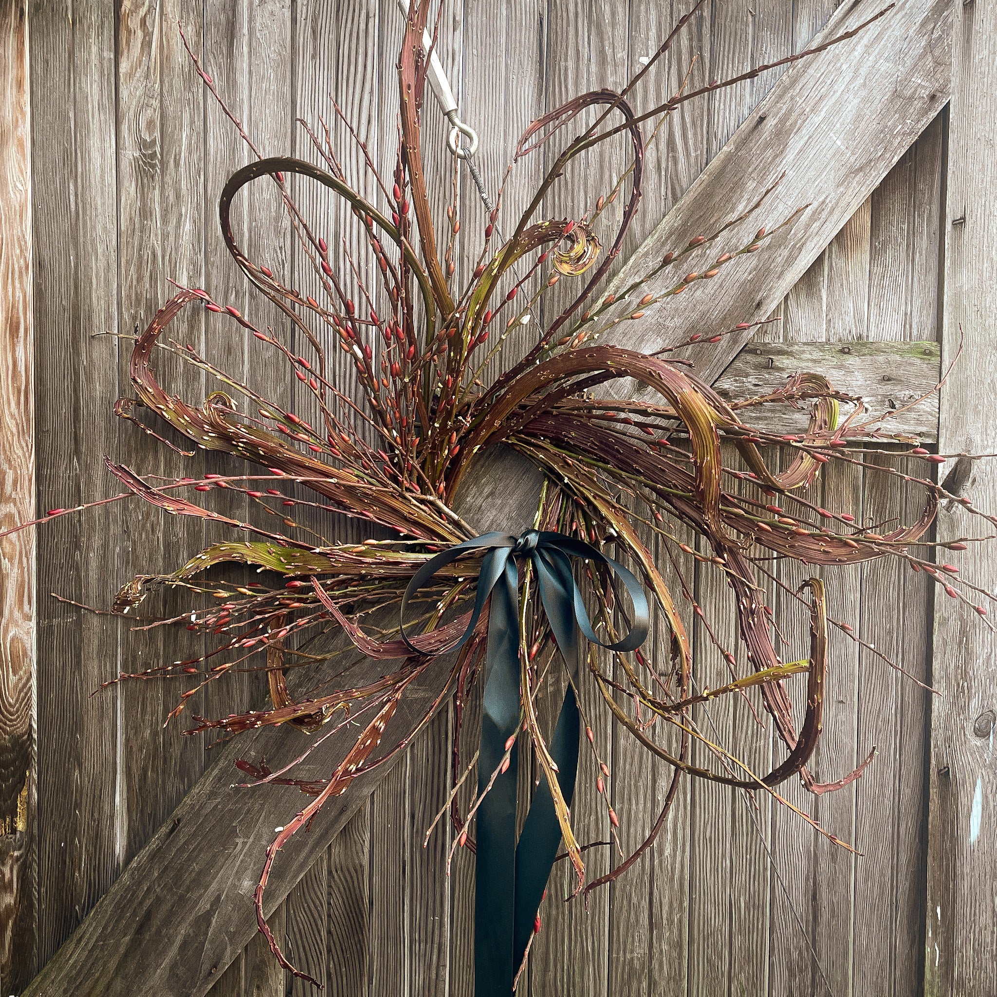 Fantail Wreath